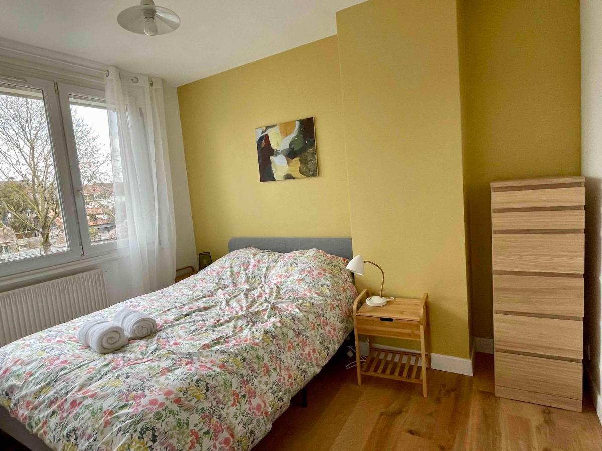 La Chambre Jaune Maison Avec Grande Terrasse Et Garage Prive Lille Exterior foto