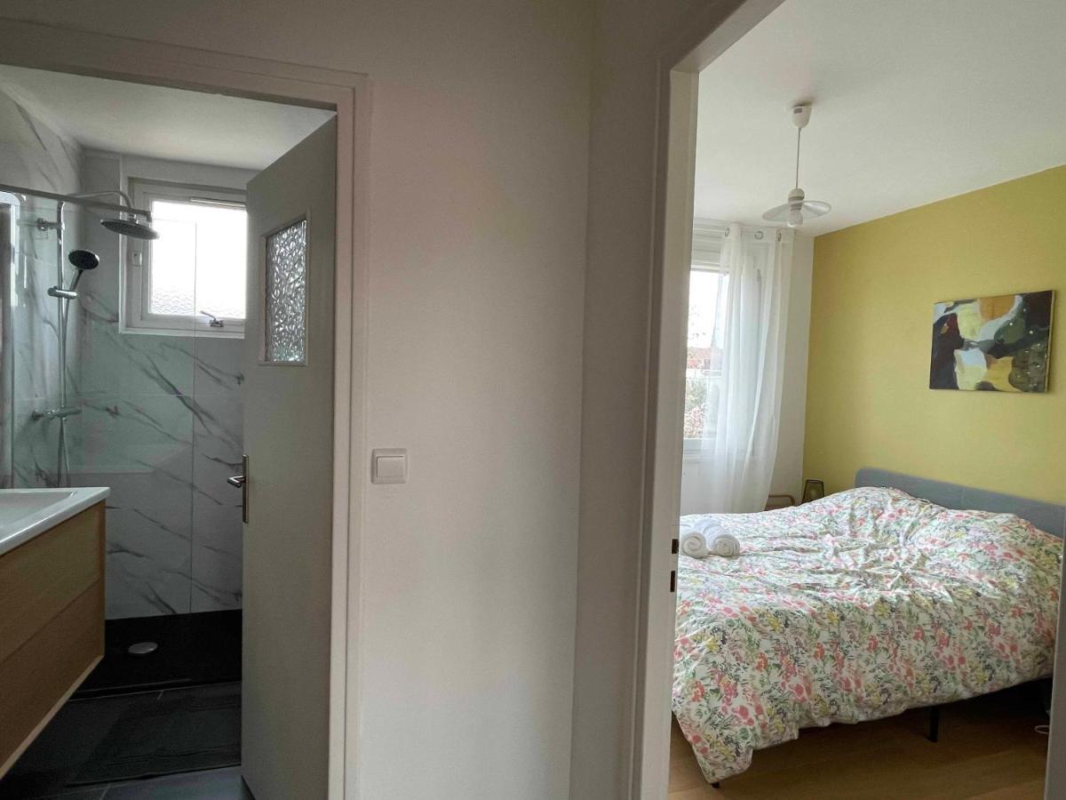 La Chambre Jaune Maison Avec Grande Terrasse Et Garage Prive Lille Exterior foto